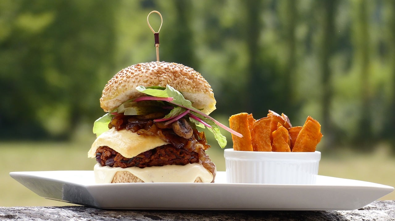 Czy burgery wegańskie i wegetariańskie mogą być smaczne?