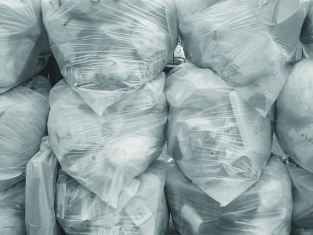 Odpady opakowaniowe w przedsiębiorstwie – jak sobie z nimi radzić?