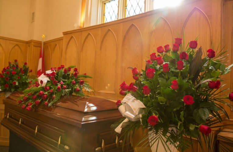 Dom pogrzebowy: czym cechują się najlepsi?