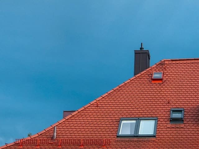 Kiedy naprawiać dach - wskazówki firmy z miasta Katowice