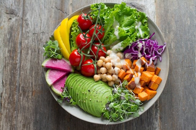 10 sposobów na zdrowe nawyki żywieniowe w ciągu dnia