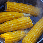 Jak gotować kukurydzę? - poradnik kulinarny