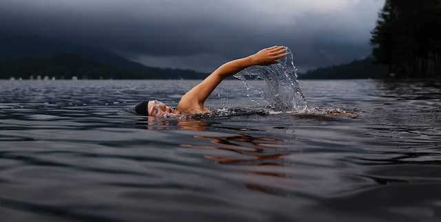 5 kroków do idealnego pływania kraulem