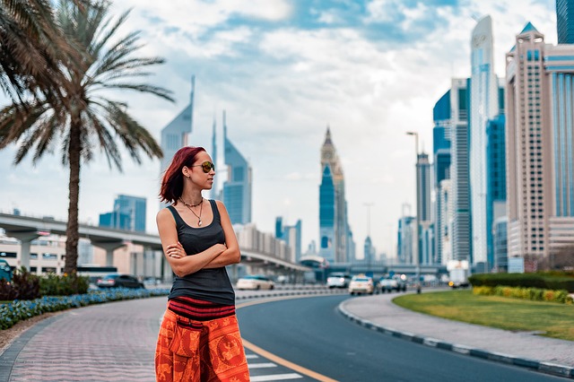 Piękno i styl dziewczyn z Dubaju: Tajemnice ich modowych inspiracji i oszałamiającego życia