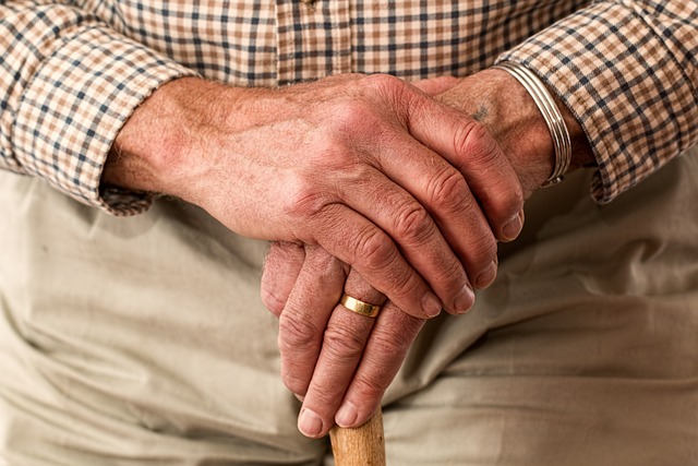 Emerytury stażowe – Korzyści i pułapki późnego przejścia na emeryturę