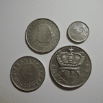 Gdzie sprzedać stare monety z PRL-u i jak znaleźć najlepsze oferty?