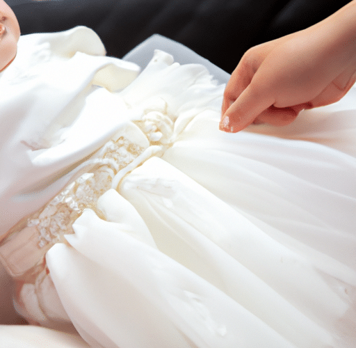 „Poradnik: Jak się ubrać na chrzciny – propozycje strojów i stylizacji dla wszystkich gości”
