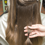 Praktyczny przewodnik: Jak zrobić piękne fale na włosach w zaledwie kilka prostych kroków
